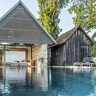 Ein romantisches Chalet mit privatem Pool in der Natur 