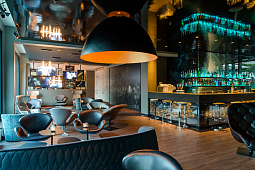 Motel One Deutsches Museum Bar