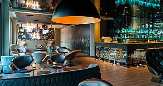 Motel One Deutsches Museum Bar