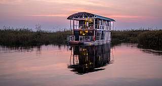 Luxury accomodation Namushasha River Villa, Kwando River, Zambezi Region