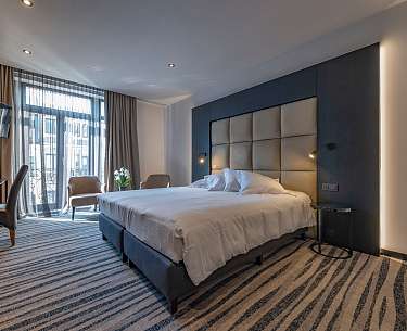 Superior Zimmer with Queensize Bed and Balcony