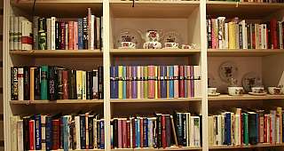 Bücherregel Achterdiek