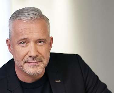 Host Alexander Hermann Host Alexander Hermann