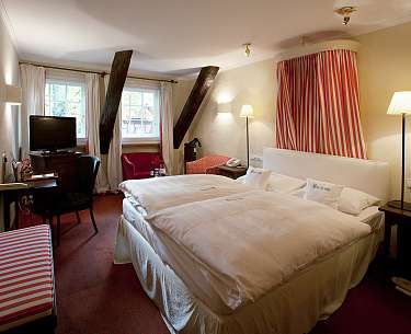 Doppelzimmer Standard Romantik Hotel Hof zur Linde Doppelzimmer Standard Romantik Hotel Hof zur Linde