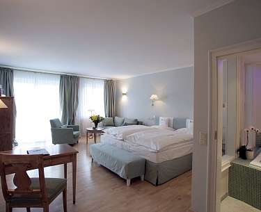 Spa Juniorsuite im Romantik Hotel Hof zur Linde Spa Juniorsuite im Romantik Hotel Hof zur Linde