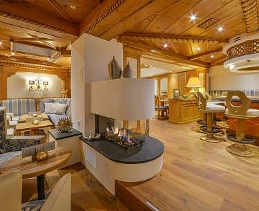 DYR 1134 Entspannen am Kamin in der Bar im Landhotel Doerr