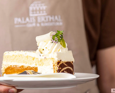 Palais Erthal Schokokuchen und Kaffee