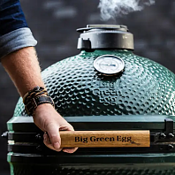 Barbecue Mann am Grill