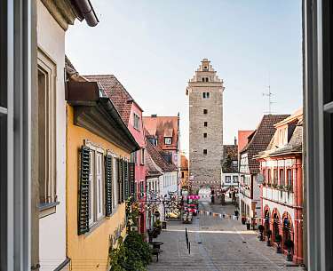 Altstadt Fassaden & Rundbogen Blick auf eine Fassade und einen Rundbogen in der Altstadt von Volkach