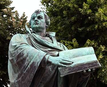 Luther Luther