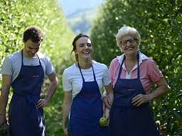 Gastgeber - Romantik Hotel Jagdhof Kaltern am See Gastgeber - Romantik Hotel Jagdhof Kaltern am See