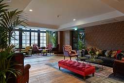 Lounge Lounge