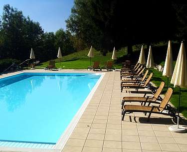 Outdoor Pool auf der Gersberg Alm Outdoor Pool auf der Gersberg Alm