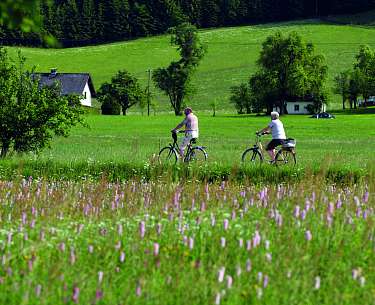 Radfahrer im Salzkammergut Radfahrer im Salzkammergut
