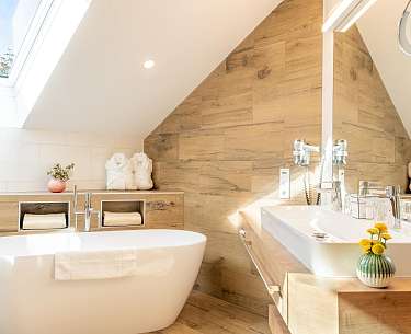 Suite Nockstein l Badezimmer 205 min