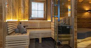 Zeller Suite 4