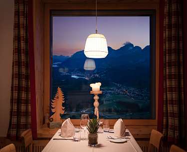 Mountain dining Mountain dining