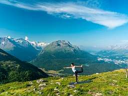 Yoga auf Muottas Muragl  Yoga auf Muottas Muragl