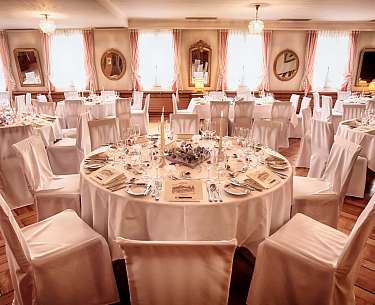 Weddings in the Sternen Saal Weddings in the Sternen Saal
