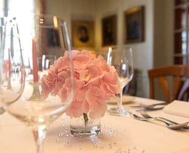 Celebrate in Biedermeier Celebrate in Biedermeier