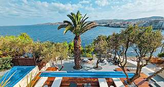 Romantik Suites Pafsilipon in Syros