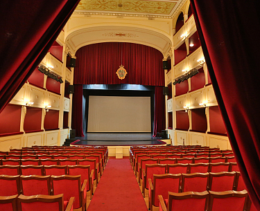 Apollon Theater