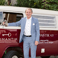 Thomas Edelkamp, Vorstandsvorsitzender der Gruppe Ro mantik Hotels & Restaurants Thomas Edelkamp, Vorstandsvorsitzender der Gruppe Ro mantik Hotels & Restaurants