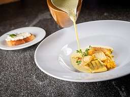 C Hannes Niederkofler HQ 76891 C Hannes Niederkofler HQ 76891