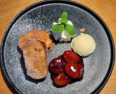 Zwetschgenbavesen – eine alte Oberpfälzer Mehlspeise