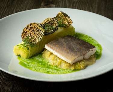 Seesaiblings Filet auf Rahmwirsing mit Kartoffelstampf Seesaiblings Filet auf Rahmwirsing mit Kartoffelstampf
