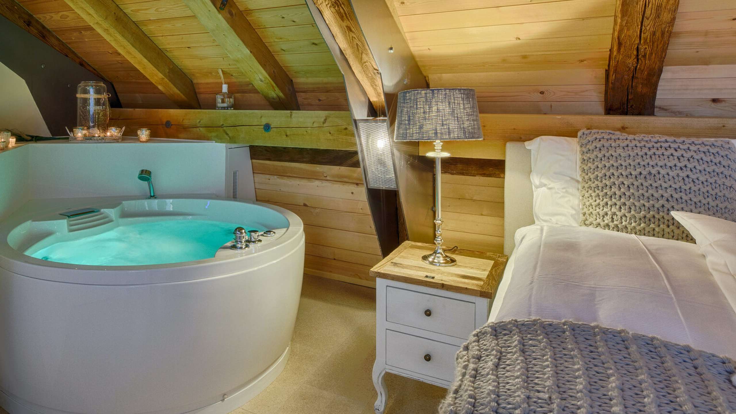 Romantik Hotels mit Whirlpool im Zimmer