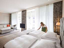 hotelzimmer luxus hotelfachfrau v2