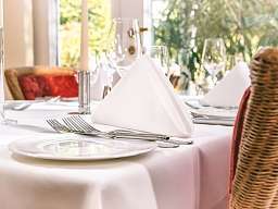 Restaurant Cou Fenstertisch 2