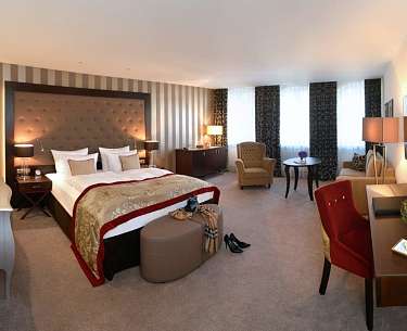 Deluxe Doppelzimmer Romantik Hotel Burgkeller Deluxe Doppelzimmer Romantik Hotel Burgkeller