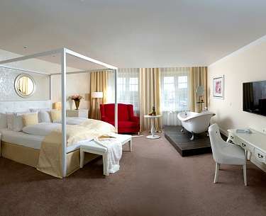 Junior Suite Romantik Hotel Burgkeller Junior Suite Romantik Hotel Burgkeller