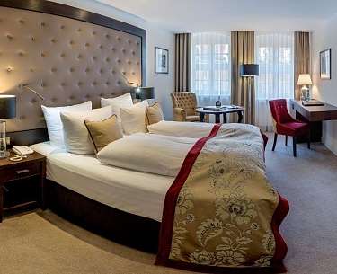 Komfort Doppelzimmer Romantik Hotel Burgkeller Komfort Doppelzimmer Romantik Hotel Burgkeller