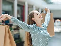 thumbnail_Glamour-Shopping