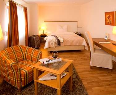 KomfortZimmer Rooms at Romantik Hotel Schubert