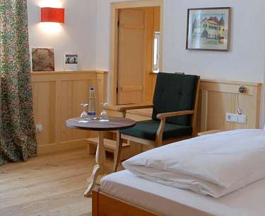 Double room "Klosterhof" Romantik Hotel Zum Klosterbräu Double room "Klosterhof" Romantik Hotel Zum Klosterbräu