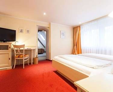Romantik Familienzimmer Romantik Hotel zur Sonne Romantik Familienzimmer Romantik Hotel zur Sonne