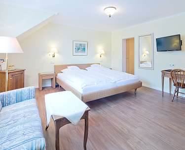Double room classic Romantik Waldhotel Mangold Double room classic Romantik Waldhotel Mangold